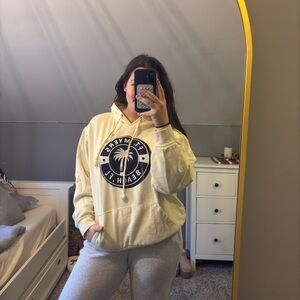 ft myers beach hoodie 
cotton 
slight wear on logo 
no stains